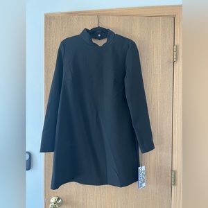 Black dress that snaps at the neck